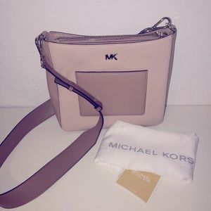 Michael Kors Crossbody Bag
